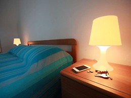 Spacious Flat 50m From the Beach