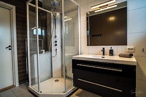 Alpan Apartments