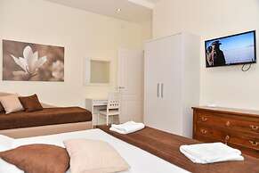 Your Rhome Experience Rome in a Bright and Welcoming Space