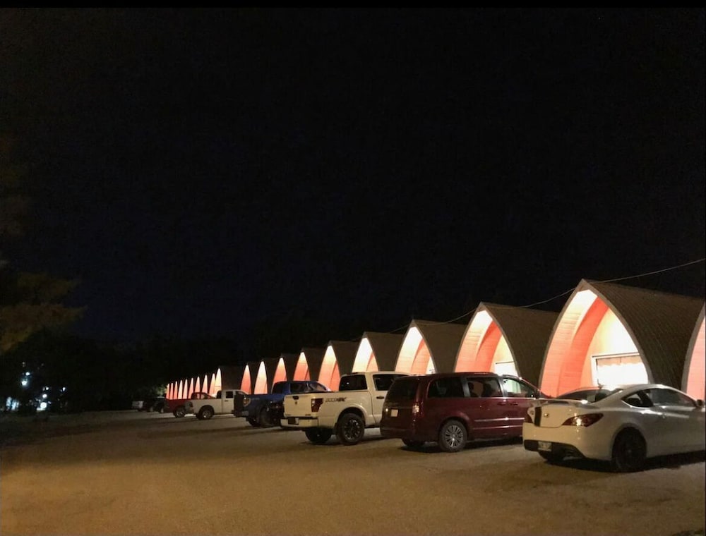 The little chalet motel