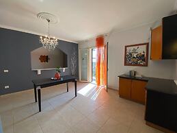 Elegante Villa tra Etna e Mare 2 min da Etnaland