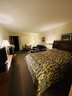 English River Inn