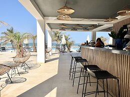 Kololi Sands