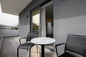 EcoHeaven Suites