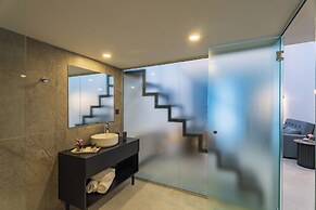 EcoHeaven Suites