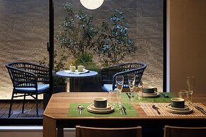 Minn Gion Sanjo