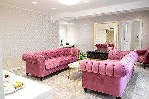The Queen Palace