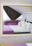 The Queen Palace