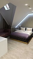 The Queen Palace