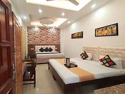 Hotel ReBirth