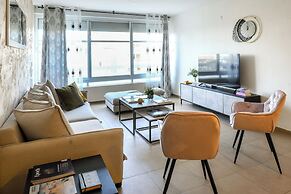 Comfy Haven in Netanya CTR by Sea N'Rent