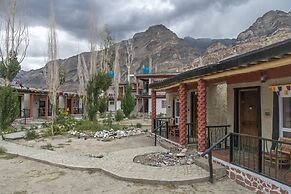 Echor Mud Huts Tabo Spiti Valley
