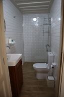 Akhan Guest House