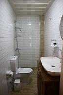 Akhan Guest House