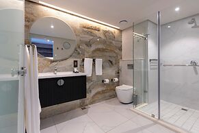 Coastlands Skye Hotel