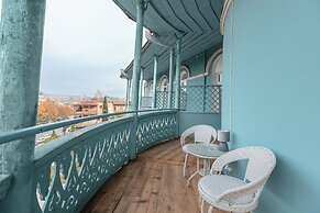 Blue Balcony Hotel