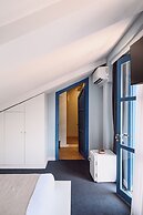 Blue Balcony Hotel