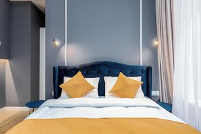 Blue Balcony Hotel