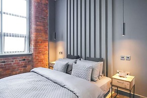 1-bed Loft Apartment - Free Parking, Central