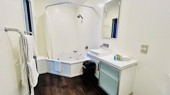 Marineland Motel