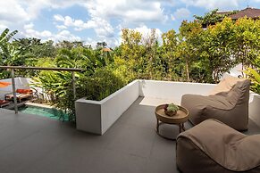 Villa Manusa by Villa Finder