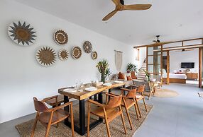 Villa Manusa by Villa Finder