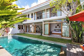 Villa Manusa by Villa Finder