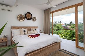 Villa Manusa by Villa Finder