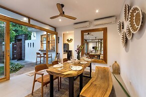 Villa Manusa by Villa Finder