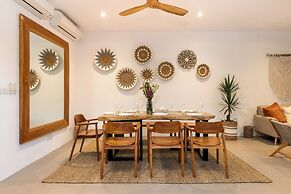 Villa Manusa by Villa Finder