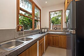 Villa Manusa by Villa Finder
