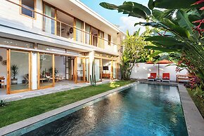 Villa Manusa by Villa Finder