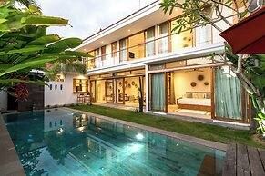 Villa Manusa by Villa Finder