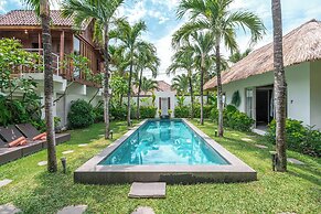 Villa Palm Tree