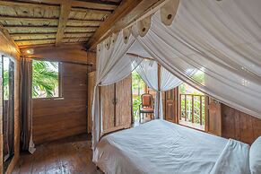 Villa Palm Tree