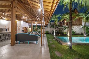 Villa Palm Tree