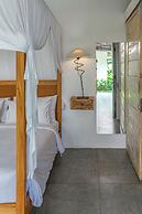 Villa Palm Tree