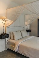 Villa Palm Tree