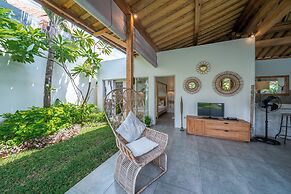 Villa Palm Tree