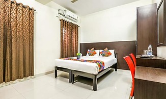 Fabhotel Comfort Inn