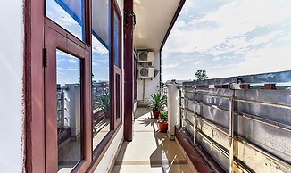 Fabhotel Sr Residency