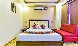 Fabhotel Sr Residency