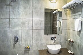Fabhotel Annapurna