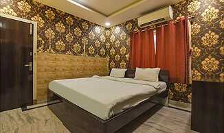Fabhotel Utsav Palace