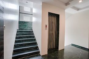 Fabhotel Kingdom Sai