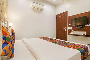 FabHotel Golden City