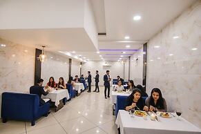 FabHotel Golden City