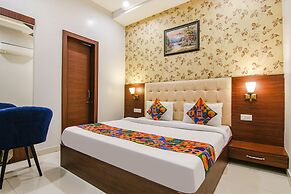 FabHotel Golden City