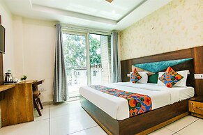 Fabhotel Lime Wood