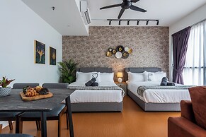 4Pax Studio with Magnificent View PJ SS2